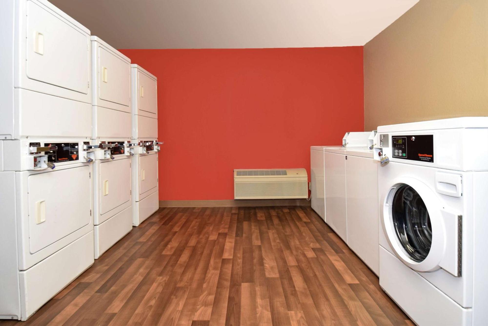 Extended Stay America Select Suites - Chicago - Westmont - Oak Brook Buitenkant foto