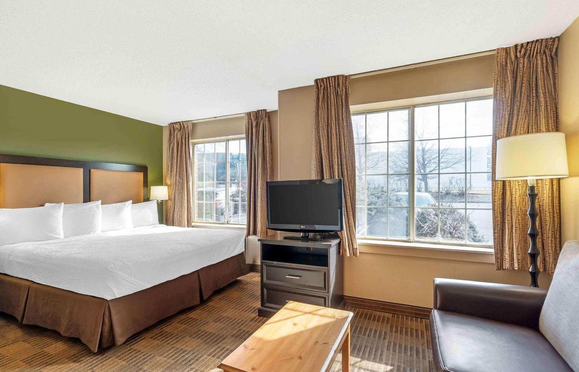Extended Stay America Select Suites - Chicago - Westmont - Oak Brook Buitenkant foto