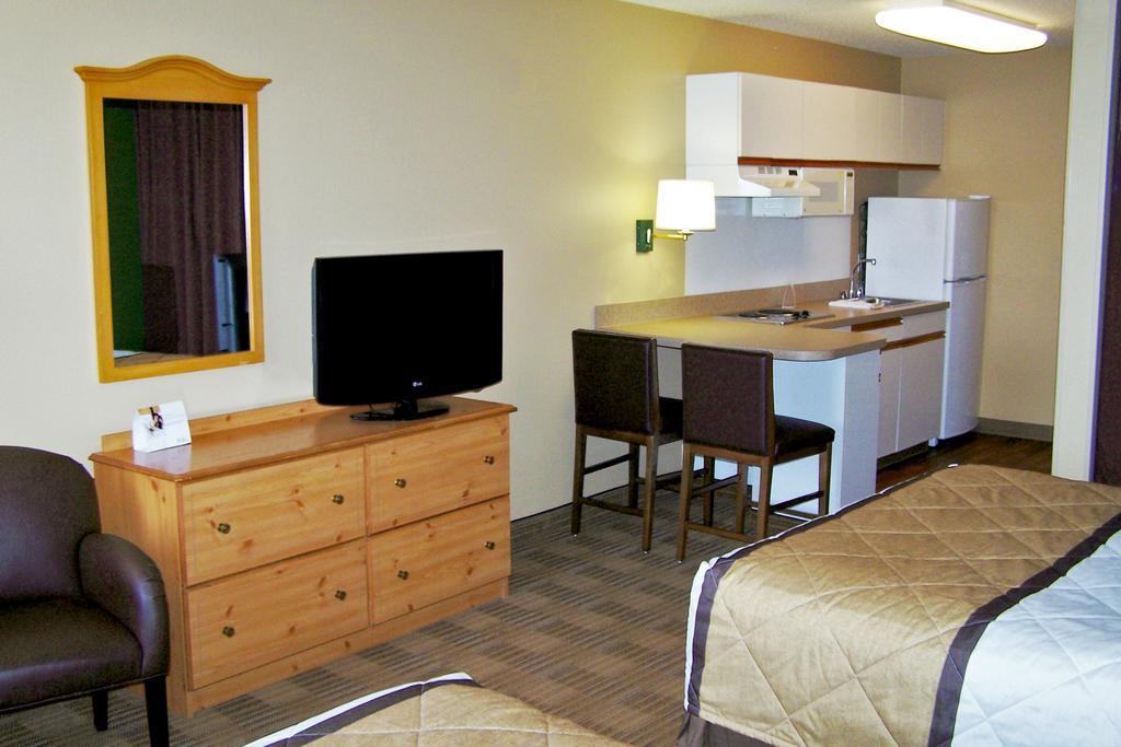 Extended Stay America Select Suites - Chicago - Westmont - Oak Brook Buitenkant foto