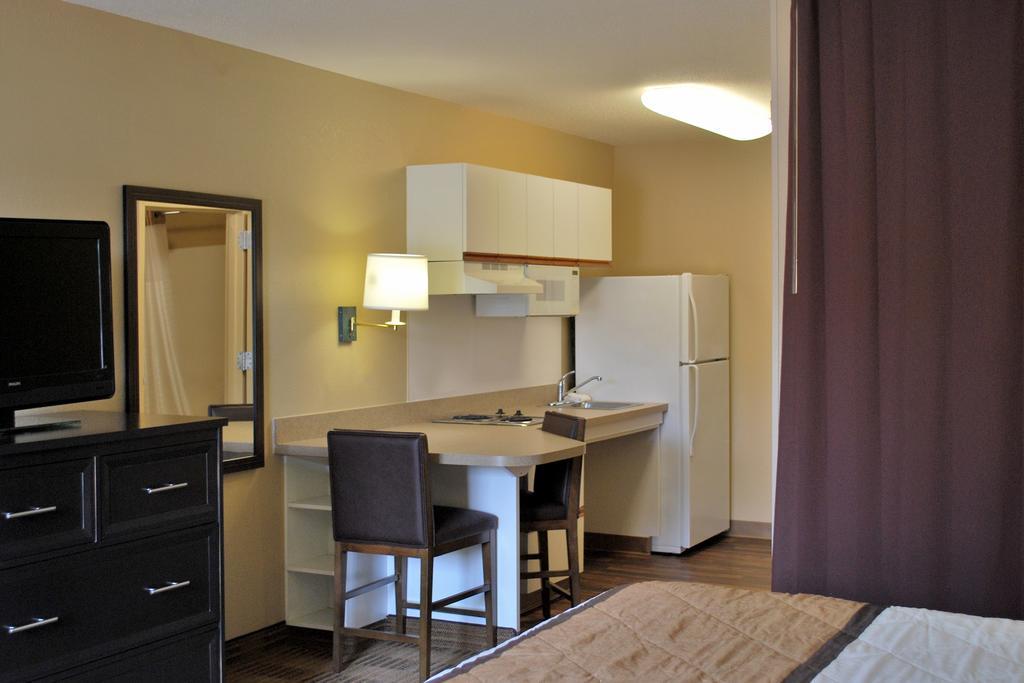 Extended Stay America Select Suites - Chicago - Westmont - Oak Brook Buitenkant foto