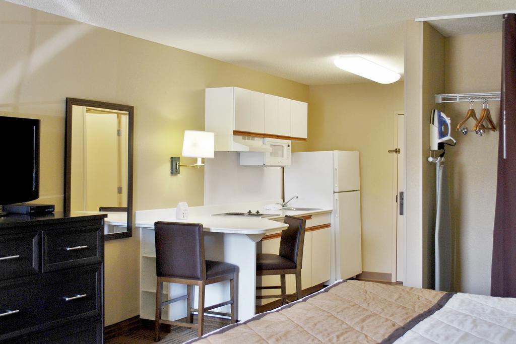 Extended Stay America Select Suites - Chicago - Westmont - Oak Brook Buitenkant foto