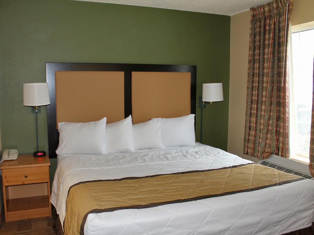 Extended Stay America Select Suites - Chicago - Westmont - Oak Brook Buitenkant foto